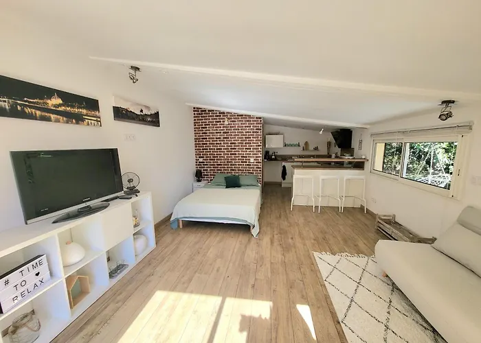 Maison Studio Dans Havre De Paix A 10 Minutes D'Avignon